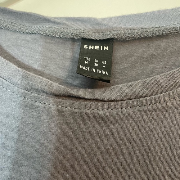 Gray Wildflower Tee - Picture 3 of 3